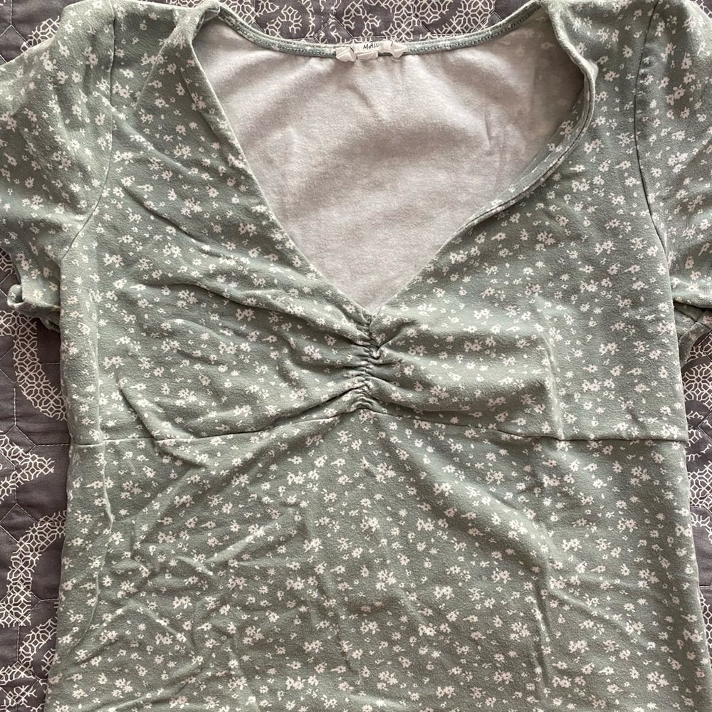 Ivy + Main Top